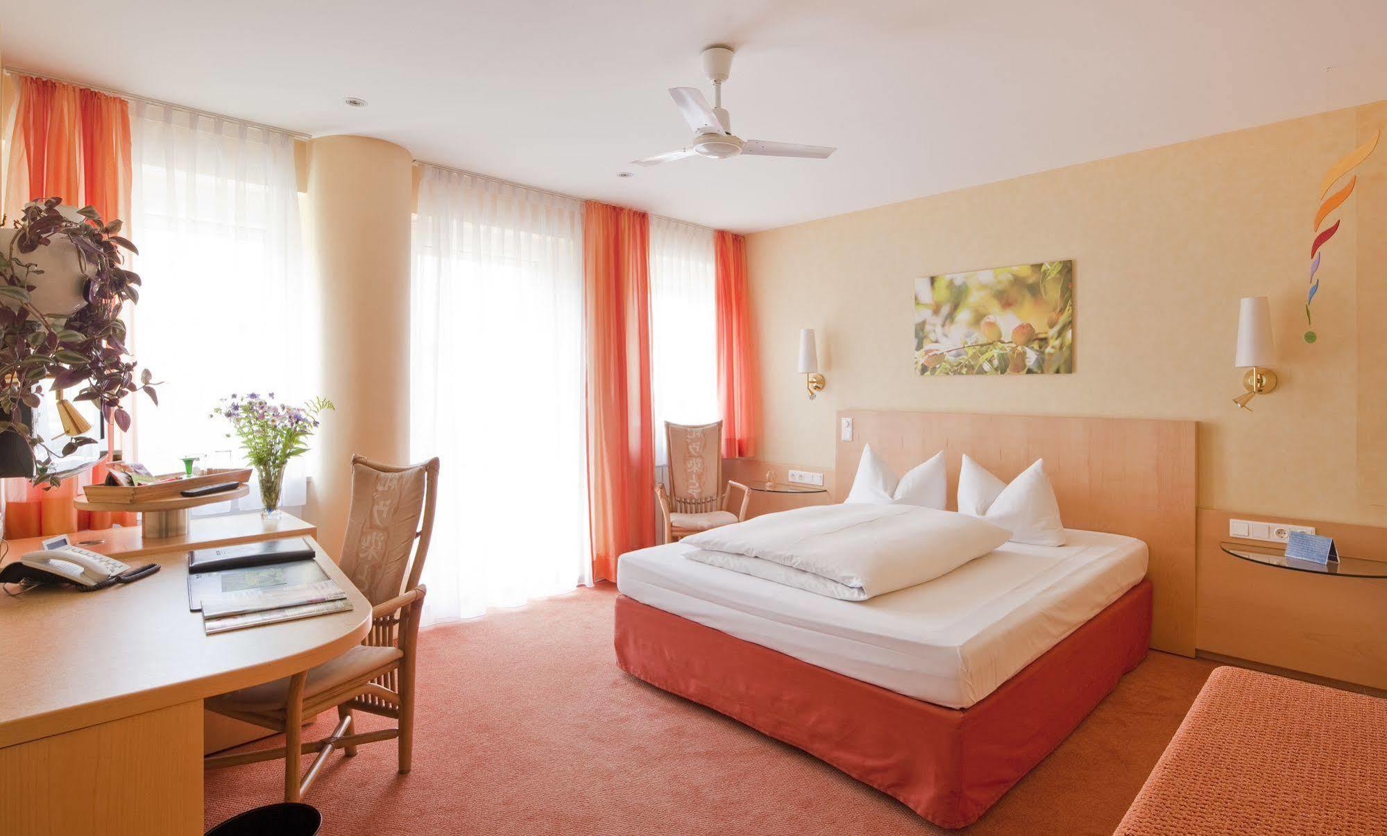 Creativhotel Luise Erlangen Esterno foto
